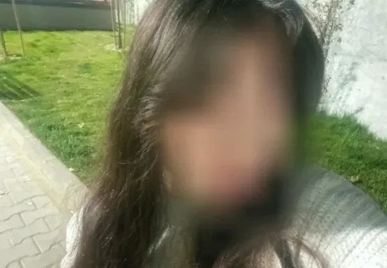 Elin, 22