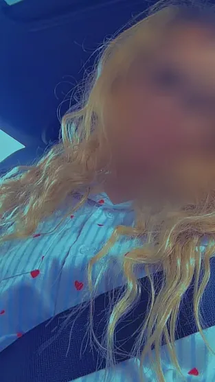 Elvira, 28