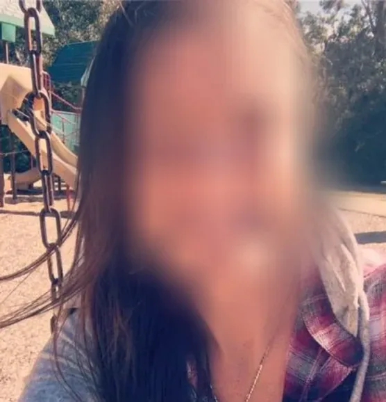 Fatima, 39