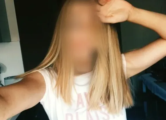 Klara, 28