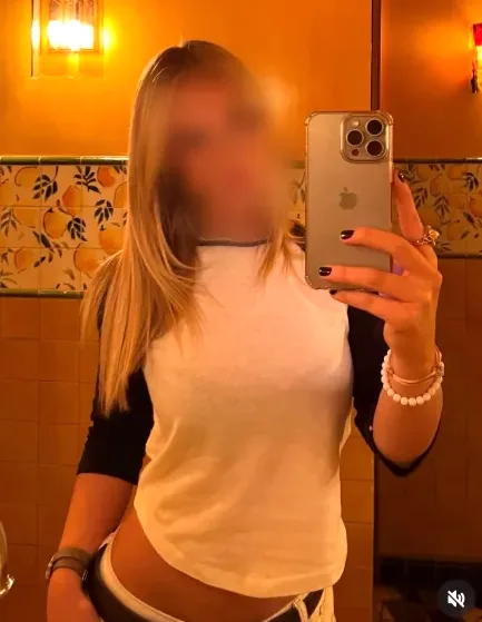 Louise, 29