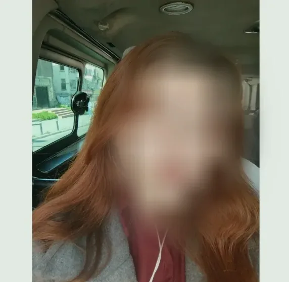 Olivia, 27