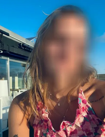 Sofie, 29